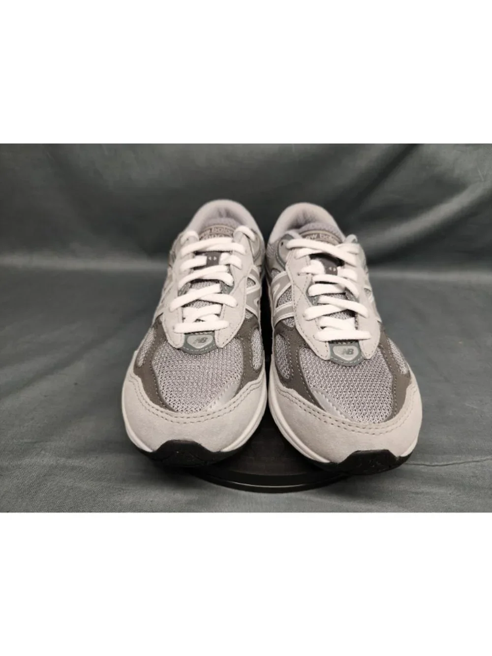 New Balance FuelCell 990v6 Sneakers PC990GL6 Grey White Kids Size 11 NEW NO BOX!